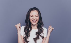 Bolão de 6 cotas ganha na Mega-Sena de ontem (25/11)/ Créditos: Canva