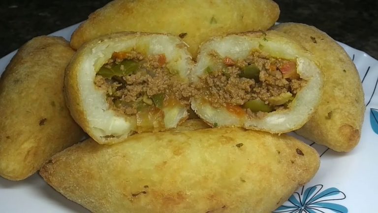 bolinho de mandioca com recheio de carne receita