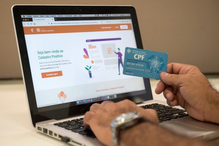 cadastro positivo no spc e serasa