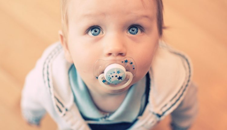 Chupeta: como escolher a certa para o bebê?