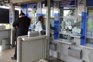 Acompanhe o passo a passo para sacar o auxílio emergencial na lotérica