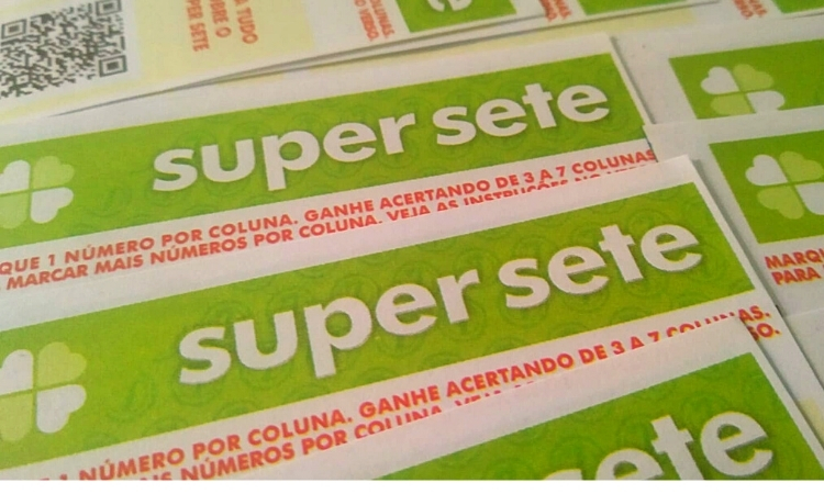 Super Sete: apostador gasta 10 reais e ganha mais de 58 mil reais na sena da Super/ Créditos: Canva