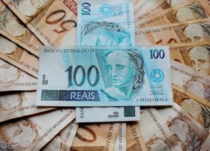 Em outras edições mais pessoas ganhavam, mas os prêmios eram bem menores, irrisórios