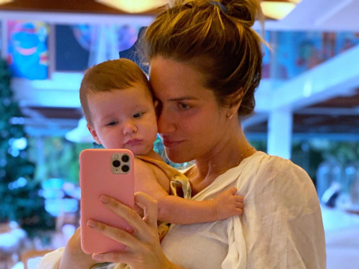 Bruno Gagliasso Compartilha Video De Zyan Com Giovanna Ewbank E Encanta Internautas Folha Go