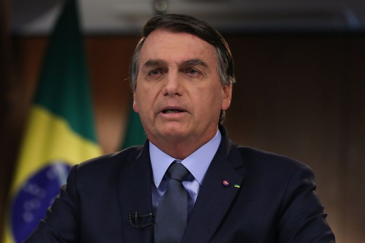José Nêumanne avalia ações de Bolsonaro como preparação para golpe