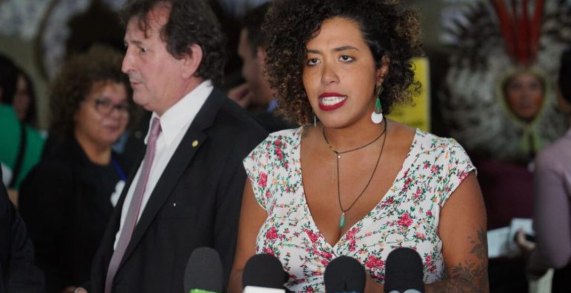 imunização contra a covid no Brasil talíria petrone (1)