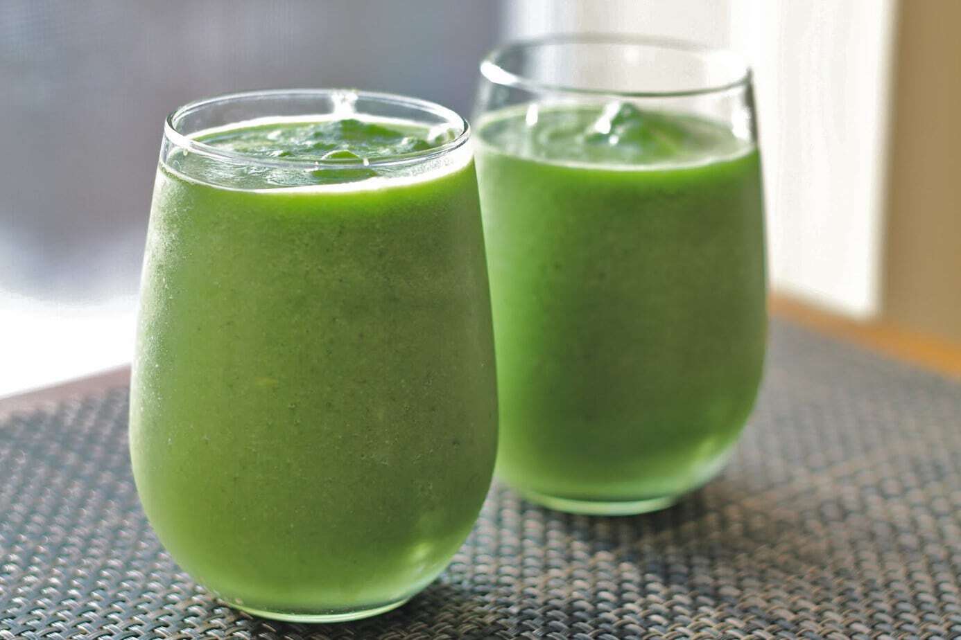 Suco verde que ajuda com crescimento dos cabelos (Imagem Dicas de treino)