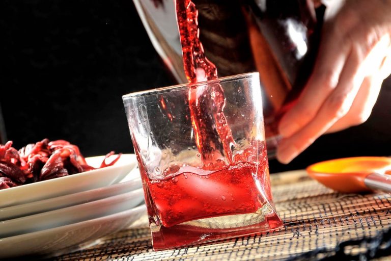 Atrás do Saco: aprenda a preparar uma bebida mista com a cachaça mineira