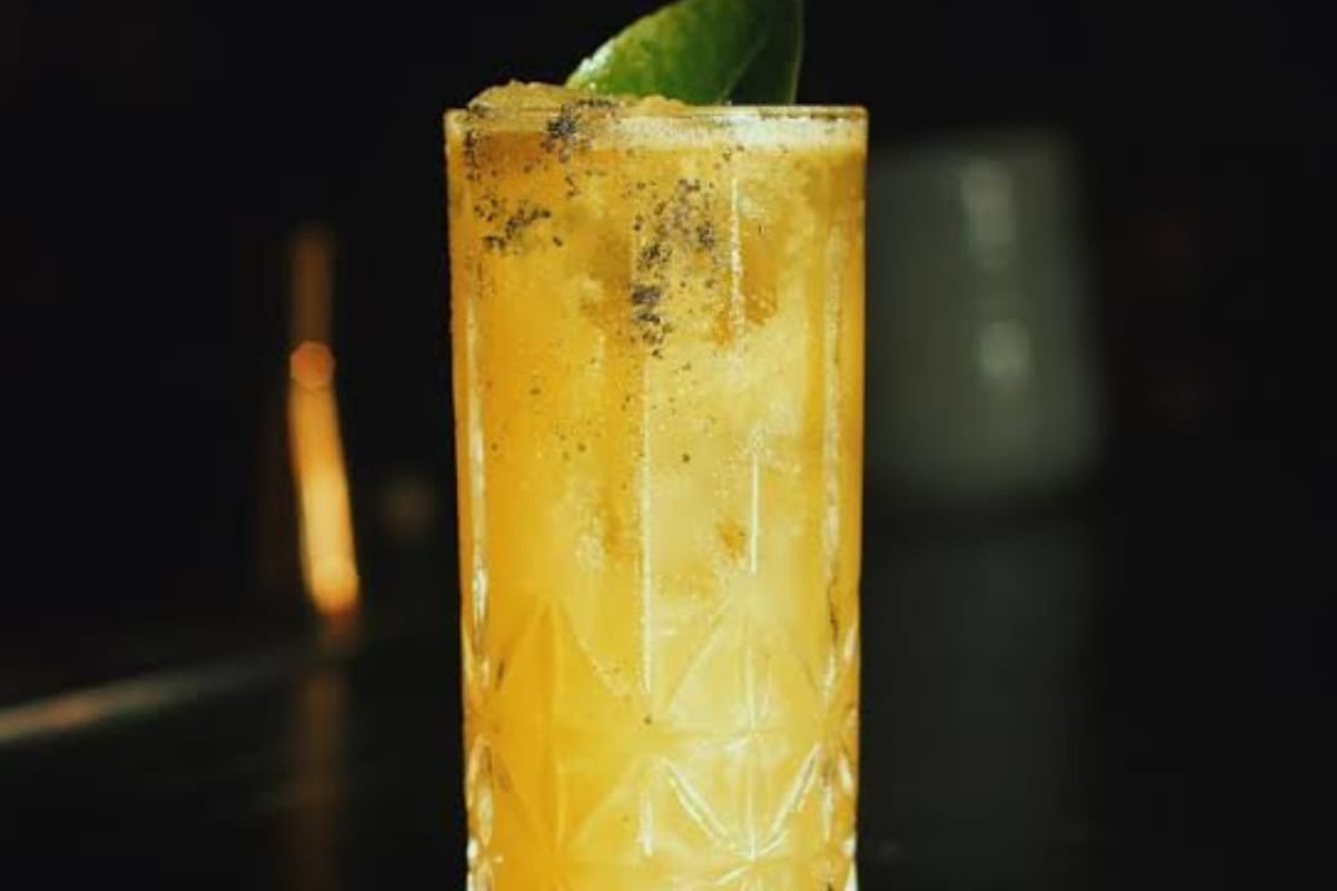 O drink Mate Mussum é a deliciosa versão refrescante da caipirinha para aqueles que buscam fugir do comum, mas querem se aventurar em um coquetel com cachaça
