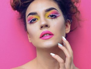 Como combinar tons de maquiagem: confira dicas profissionais que vão te ajudar a fazer a make perfeita